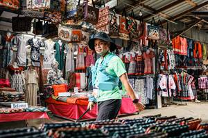 BIB: 
                            <button type="button" onclick="openModal(25556832)" class="btn btn-primary btn-sm float-right btn-popup" data-toggle="modal" data-target=".modal-high-quality">
                        <i class="fas fa-shopping-cart"></i> Add to Cart
                    </button>
                                            <button type="button" onclick="isThisMe(25556832, true)" class="btn btn-success btn-sm float-right btn-popup btn-isme hidden" data-toggle="tooltip" data-placement="bottom" title="นี่คือรูปของคุณใช่ไหม คลิกที่นี่เพื่อเอาเข้าอัลบั้ม">
                        <i class="fas fa-plus"></i> Add to album
                    </button>
                    <button type="button" onclick="isThisMe(25556832, false)" class="btn btn-warning btn-sm float-right btn-popup btn-isnotme hidden">
                        <i class="fas fa-ban"></i> Remove from album
                    </button>